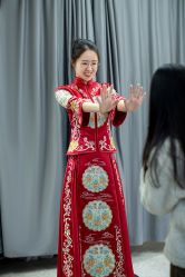 -洋洋婚纱品牌集合店