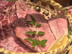 -山川小町·极番烧肉(新地假日广场店)