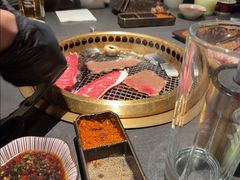 -铭牛烧肉·和牛海鲜自助(高新月牙湖店)