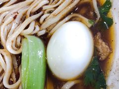 浇汁烧肉面-浑河春面馆·老北京非遗鹿角面(房山店)