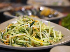 -亮亮面馆(经六路店)