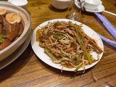 -泉畔人家·老济南经典鲁菜(大明湖店)