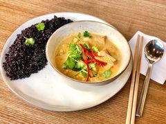 泰式绿咖喱鸡肉饭-wagas(暖山店)