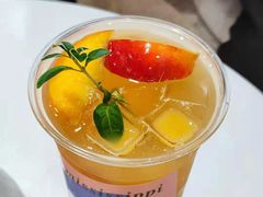 -HUGS coffee(东区店)