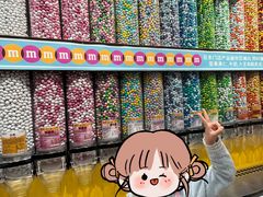 -m豆巧克力世界(上海世茂广场店)
