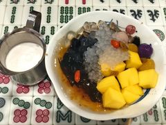超级桃胶芋圆-堂屋糖水店(愚园店)