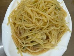 -鲁南仔·滕州炒鸡(经三路店)