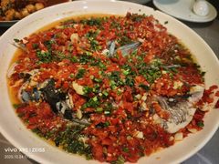 金牌剁椒鱼头-水边人家·鱼宴餐厅·淳鱼馆(千岛湖店)