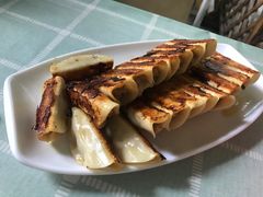 虾肉锅贴-众口斋锅贴(银泰城店)