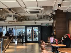 -星巴克(杭州湖滨银泰E区店)