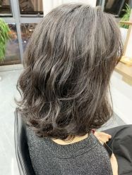 -茶发Salon·烫发染发理发