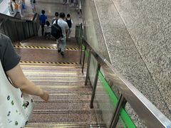 -南京西路(地铁站)