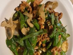 -佬麻雀·新湘菜(珠海金发购物中心店)