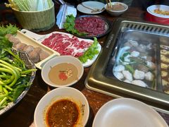 -东巴婆婆云南鱼豆花火锅(大东门店)