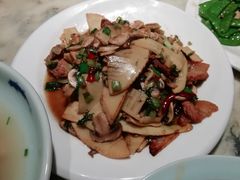 -梁家大院•农家菜(昆山会展中心店)