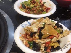 -边江铁锅炖鱼(振八街店)