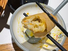 黄鱼蟹粉春卷-馋三尺蟹粉小笼(人民广场店)