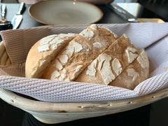 餐前面包-上海苏宁宝丽嘉酒店·Cafe Bellagio西餐厅