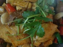 -鲁小三·大骨自助(金山总店)