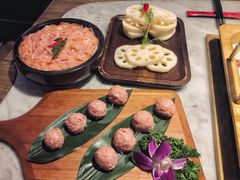 -尚尚仙·酸汤猪手·猪肚鸡火锅(华联万柳购物中心店)