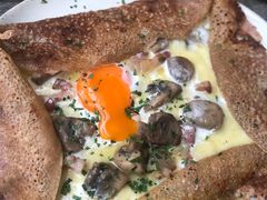 鸡蛋蘑菇熏肉荞麦可丽饼-RAC BAR(安福路店)