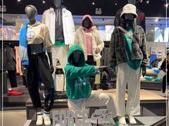 -NIKE品牌体验店(金源新燕莎店)