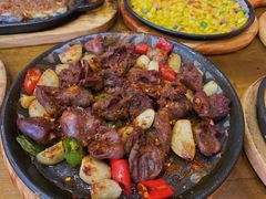 -老东镇啤酒屋海鲜加工·蒸汽海鲜·海鲜烧烤(台东店)