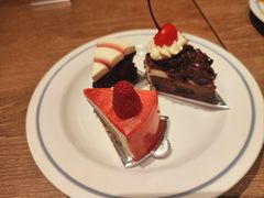 -咖啡苑自助餐厅·中国大饭店