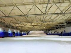 -乔波室内滑雪场