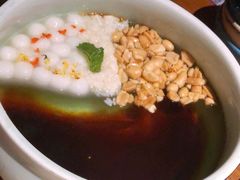 -吃饭皇帝大土家民族菜(正大广场店)