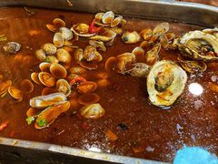 -老东镇啤酒屋海鲜加工·蒸汽海鲜·海鲜烧烤(台东店)