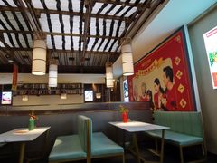 -阿瓦山寨·湘菜现炒·剁椒鱼头王(咸阳总店)