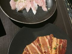 -山川小町·极番烧肉(新地假日广场店)