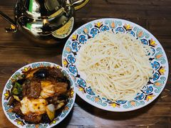 -歹歹的加个面过油肉拌面