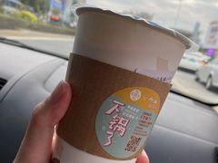 热的大红袍珍珠奶茶-湊湊火锅·茶憩(东城万达店)