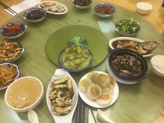-郭巨人农家食堂(南部商务区店)