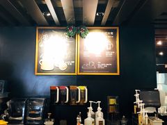 -星巴克臻选(杭州良渚文化村店)