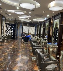 点击看大图 大厅-八佰伴8008星级形象店