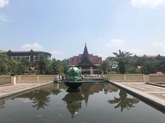 -西双版纳融创皇冠假日度假酒店