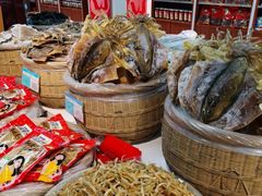 -三亚新鸿港水果一级批发市场
