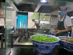 -陇上全荟兰州传统牛肉面(延吉路店)