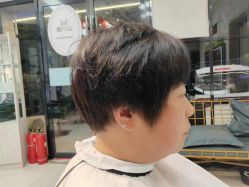 -东方美妍小鹏造型