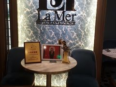 -La Mer Restaurant & Lounge