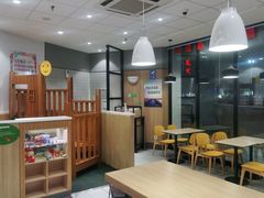 用餐区-德克士(中盛国贸店)