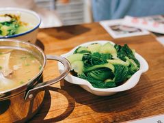 -麻婆婆白家肥肠粉(海岸城店)