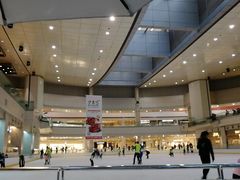 -冰纷万象滑冰场(深圳万象城店)