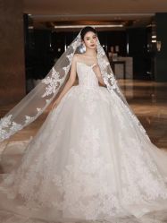 -Lady  Jane高端婚纱礼服馆