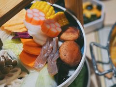 -湊湊火锅·茶憩(打浦桥日月光店)