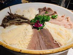 川门毛肚七绝-哥老官重庆美蛙鱼头(西湖银泰十一哥店)