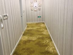 -爱的果实月嫂育婴师(世纪东方店)